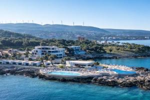 Dulamerovic Resort, Utjeha