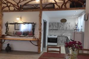 Orange Garden Loft Apartments, Kala Nera