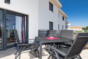 Apartman Bura, PUNAT
