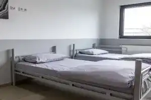 BOARDINGHOUSE KAYSER Günstige Monteursunterkunft, Monteurwohnung in bei Frankfurt am Main und Aschaffenburg, KOSTENFREIE PARKPLÄTZE!, Hanau