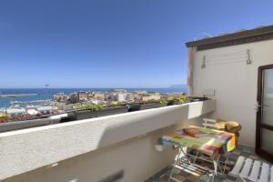 Sicilia Ovest - Sea View Balcony Cerri Apartments, Castellammare del Golfo