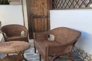 villino 4 posti letto con cucina a 30mt dal mare Apartments, Lido Di Ostia