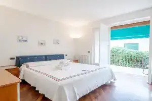 Santa Margherita Quiet Apartment with Balcony, Rapallo
