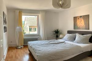 Citynahes Apartment für die ganze Familie oder Gruppen in ruhiger Lage, Freiburg