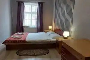 2 Bedroom apartment on Tomashivskogo Street 7, Lvov
