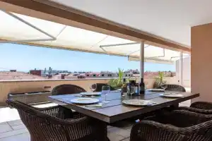 3 Bedroom Nice Apartment In, Split