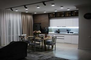 Deluxe Apartment - Tamerlan Residence, Shymkent
