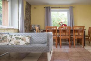 Happy Bison - a 5 bedroom house with a garden, Bialowieza