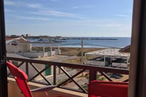 CASA LUCA Appartamento al centro di vista mare con parcheggio privato, Reitani