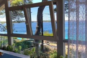 Shabby chic beach cottage, Hvar