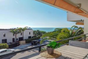Balmins White by Hello Homes Apartments, Sitges