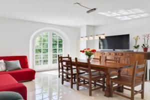 Sanremo Flat with Private Parking and NETFLIX Apartments, Sanremo