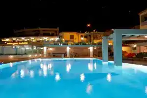 SHINE VERANDA PRIVE APTS 7PERSONS Apartments, Platanias