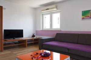 Komforan apartman 2+2, Hvar