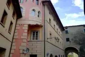 Mansarda con solarium panoramico su centro storico di vicino alle famose terme della Val d'Orcia Apartments, Sarteano