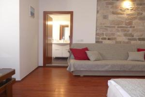 Studio Apartment Mila, Split