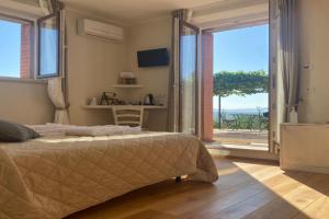 Podere Belsogno-Camera Lavanda Guest house, Montalcino