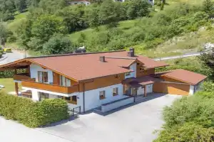 Kaprun Biggest Chalet Helen - 5 Bedrooms, 7 Bathrooms, Air Condition, Kaprun