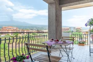Etna & Sea View Apartment, Giarre
