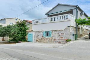 Holiday house with a parking space, Biograd - 18982, Pakostane