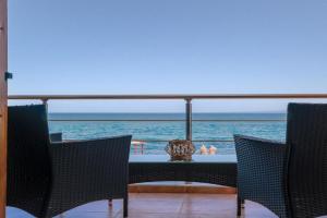 Venetico Beachfront Apartments & Suites - Sea View Studio, Argasi