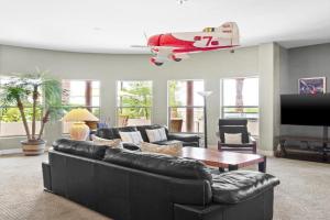 The Airplane Hangar Apartments, Scottsdale