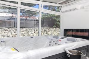 House Jadranka, PUNAT
