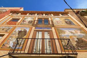 Duplex en planta baja junto a la catedral Apartments, Tarragona