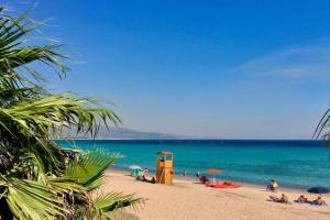 Villa By The Beach, Flumini