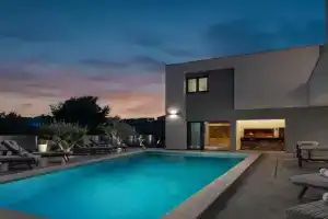 Luxury Villa IN with Heated Pool, Solin