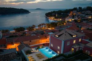 Cavtat Old School Apartments, Mlini