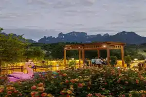 Heaven's Gate Home Stay --free pick up service--panoramic view of Tianmen Mountain Guest house, Zhangjiajie