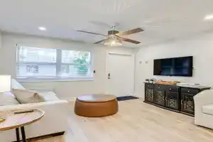 Sleek Coastal Abode 1 Block to Beach! Apartments, Naples