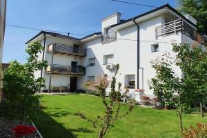 Luxor Apartmani 2, Vrnyachka Banya