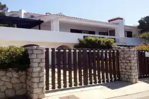 APARTMENT KORI, Baska