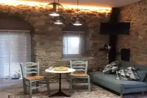 Laryssiou Suite Apartments, Gythio