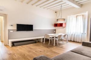 Leone Guest House, Follonica