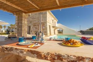 Villa Turris, Alliste