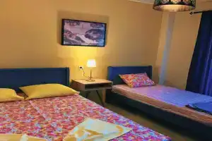 Nikol Apartments, Olympiaki Akti