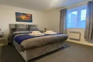 The Onyx Suite - 1 Bed apartment w/ free parking, Cardiff