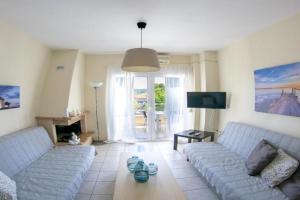Aciano Apartments, Hanioti