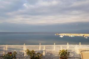 KORONI MARE -Sea view apartment/διαμέρισμα με θέα στην θάλασσα, Koroni