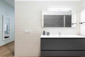 Sunnyland Santa Cruz Loft parking Apartments, La Laguna