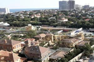 v Arkadii, Arkadiyske plato Apartments