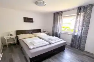 Stilvolles, frisch renoviertes 2Zi Apartment mit Küche und Balkon in Kliniknähe!, Bad Oeynhausen