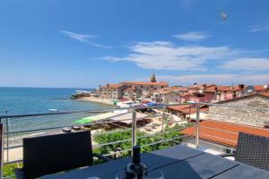 Apartman Dora with sea view and terrace, Umag