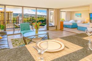 Mountain View Condo Near Beach with Free Parking! Apartments, Honolulu