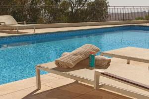 Accommodation at Miss Daisy - להתארח אצל מיס דייזי Apartments, Rosh Pinna