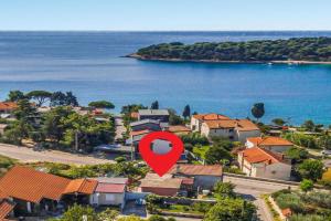 Awesome Home In With Kitchen Guest house, Pula