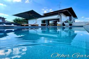 Other Garden - Luxury Bed and Breakfast Mini-hotel, Rho